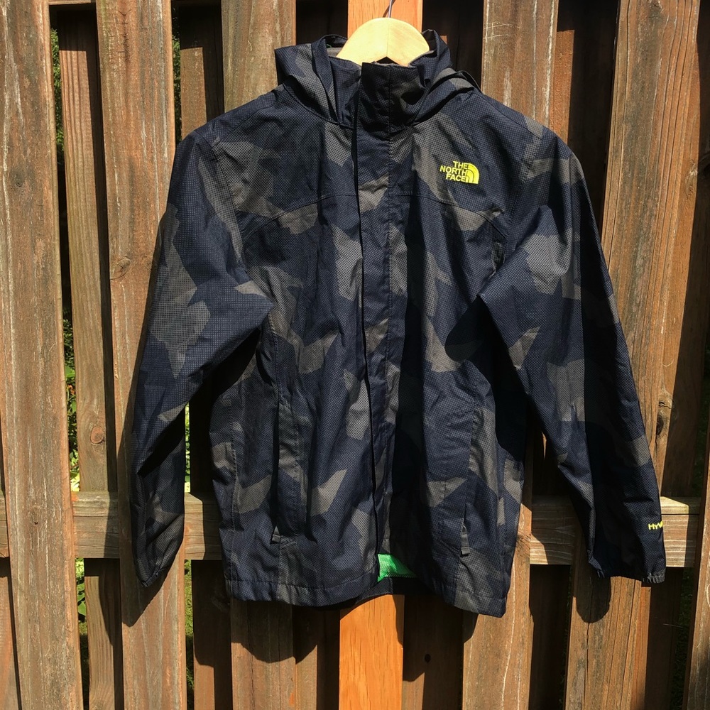 (Women’s XS or S) North Face windbreaker/Raincoat